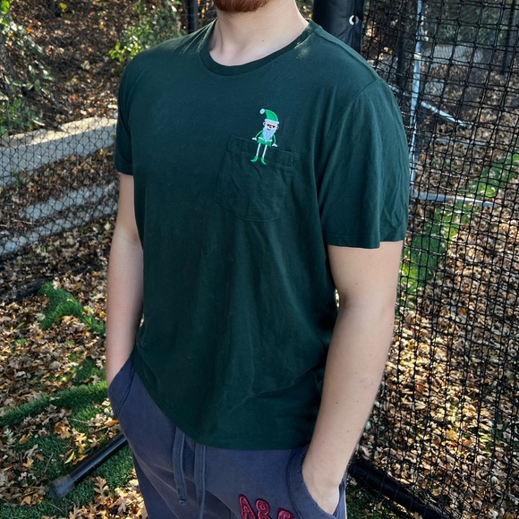 THE ELF BUDDY OMG SANTA MEN T SHIRT OLD NAVY POCKET MONSTER GREEN CHRISTMAS TREE - Picture 4 of 16